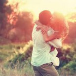 Ni gute warushaho gushimisha uwo ukunda